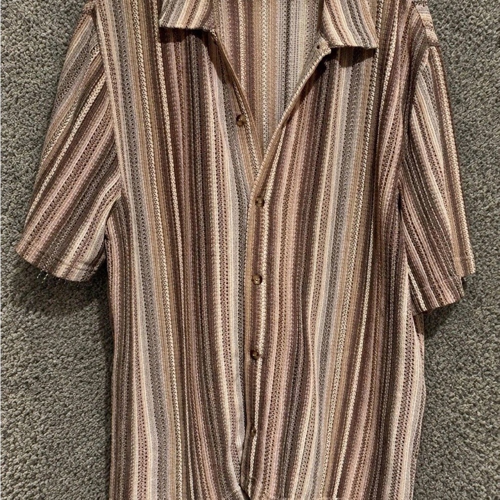 H&M Men's Short-Sleeve Button-Down Brown and Cream Striped Shirt